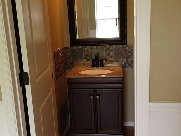 2nd image of 1404 Lynnwood Dr