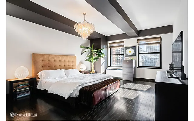 Sold by Douglas Elliman | media 19