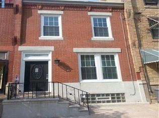 2433 Carpenter St, Philadelphia, PA 19146