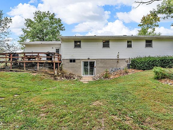 3rd image of 2057 S County Road 900 W
