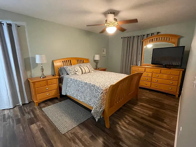 3221 Cody St — Photo 8