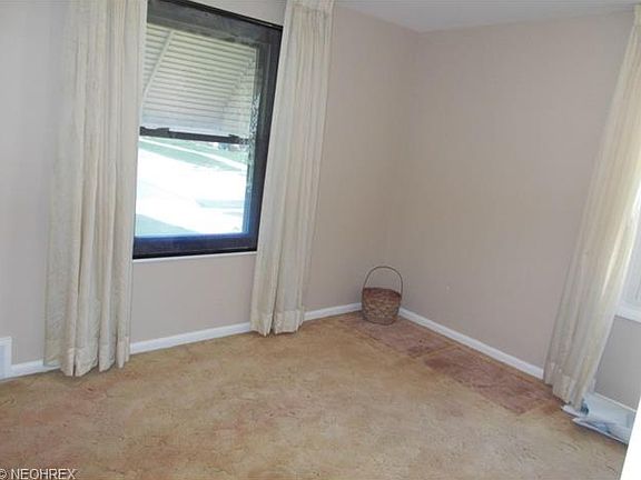 5th image of 1637 Temple Ave
