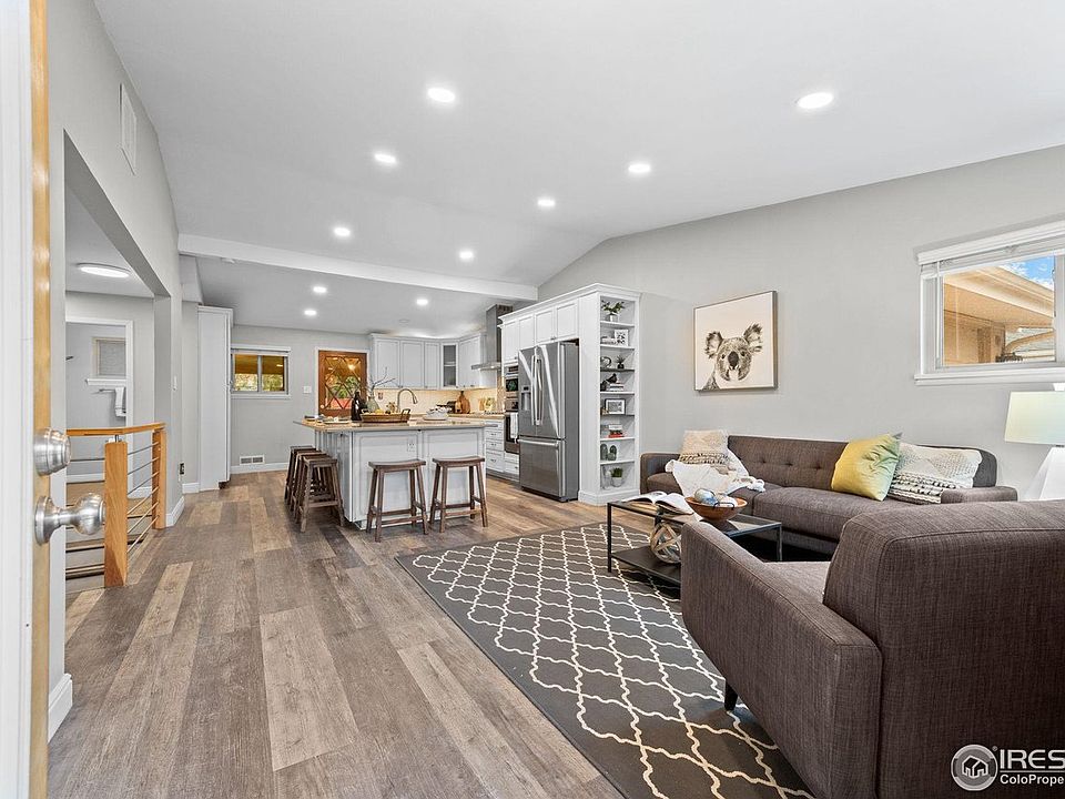 1st image of 290 Daphne Way