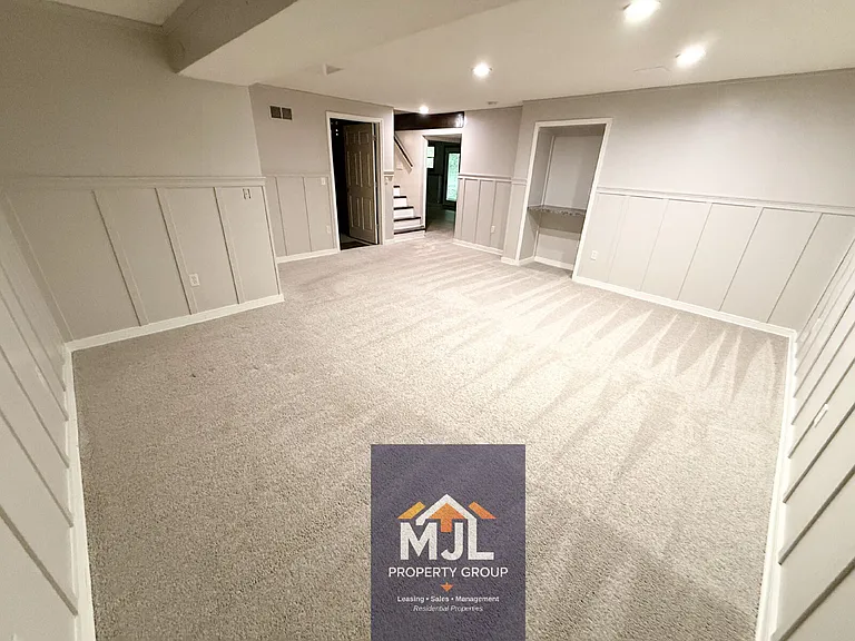 15601 Maple St — Photo 36