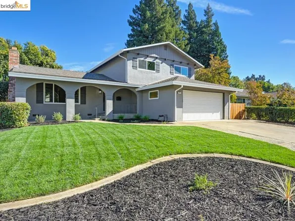 52 Grand Rio Cir, Sacramento, CA 95826