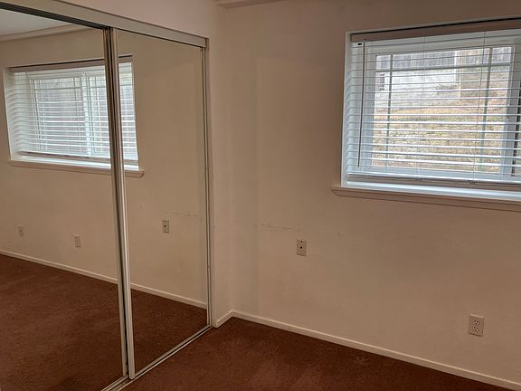 4th image of 398 Saint Francis Blvd