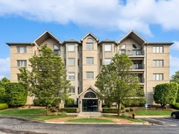 8505 Woodward Ave Unit 201, Woodridge, IL 60517