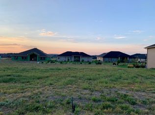 5933 Crested Butte Rd, Bismarck, ND 58503