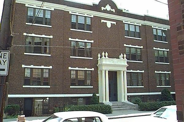 2nd image of 125 Park St APT 5