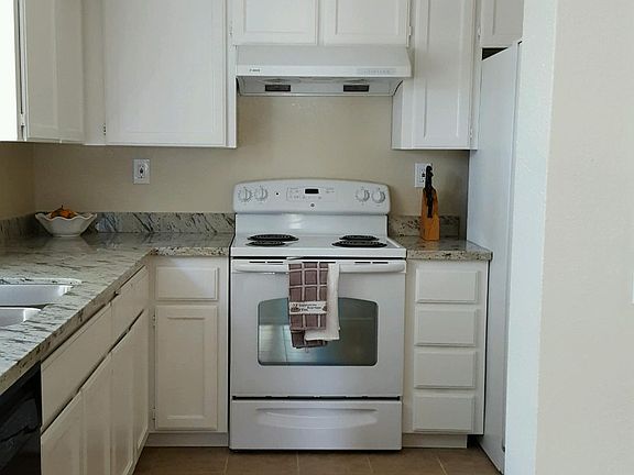 3rd image of 3169 Sugar Beet Way