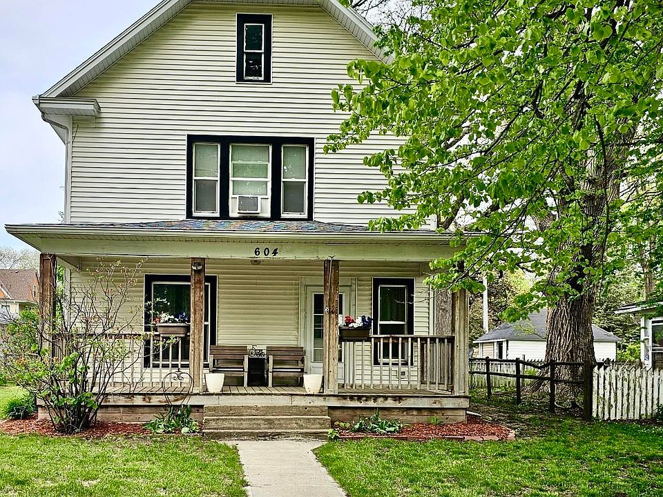 1st image of 604 Walnut St