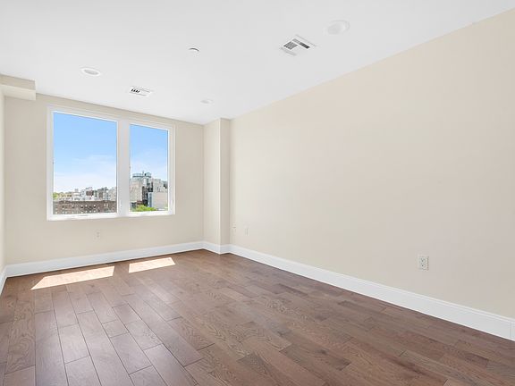 3rd image of 29-10 21st St #404