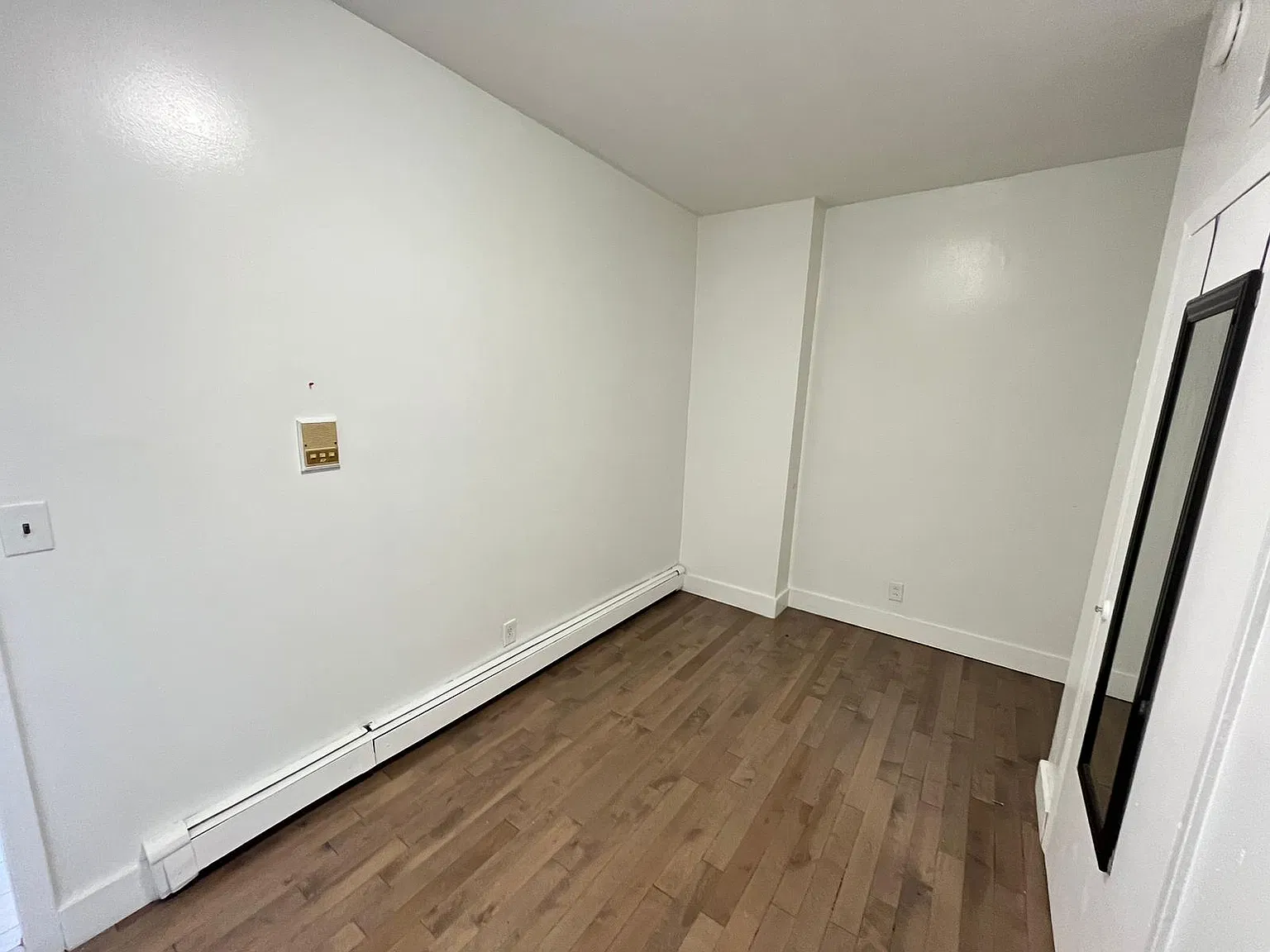 1 bed, 650 sqft, $1,900 — Photo 1