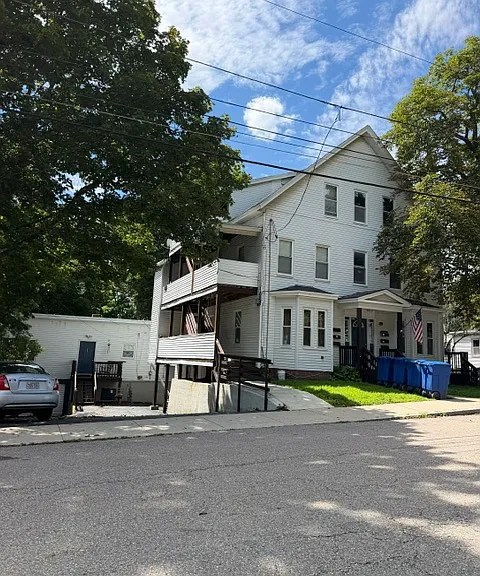 275 Pine St #1 — Photo 1