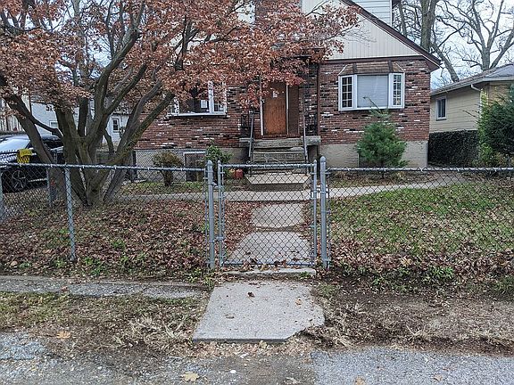 3rd image of 1566 Nepperhan Ave