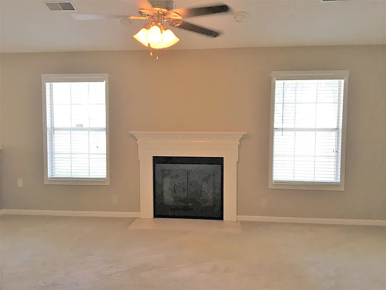 100 Meridian Ct — Photo 10