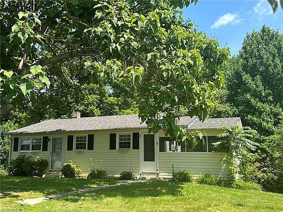 3rd image of 5486 River Road Liberty Grove Rd