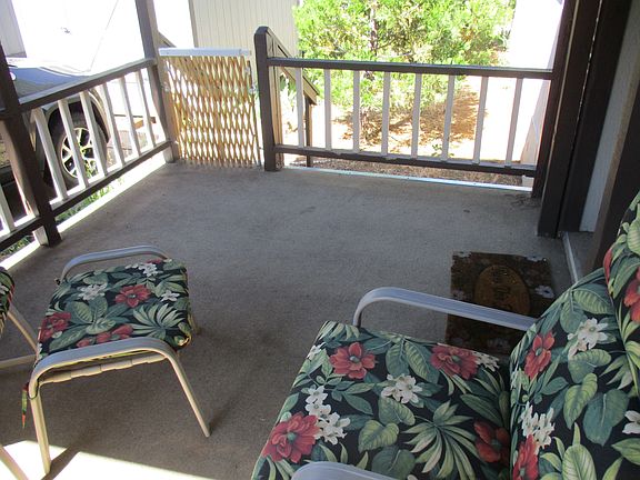 Front porch - Deck