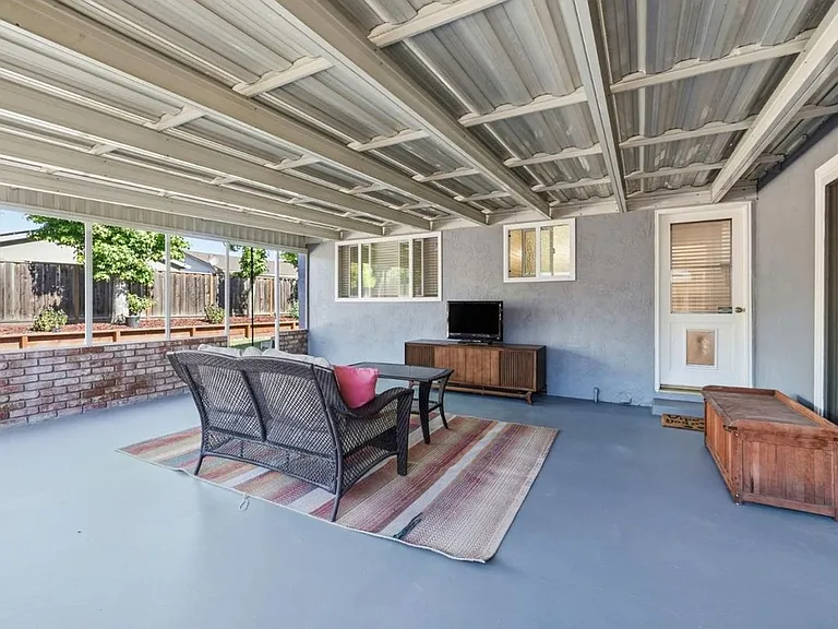 1173 Ortega Cir — Photo 20