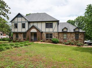 700 Valley Dale Rd, Knoxville, TN 37923