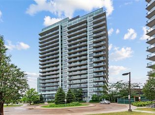 4633 Glen Erin Dr #108, Mississauga, ON L5M 0Y6