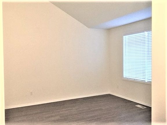 3rd image of 17506 90th Ave E