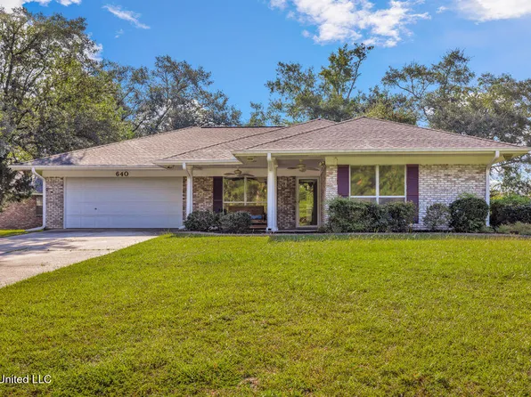 640 Apelehama Cir, Diamondhead, MS 39525