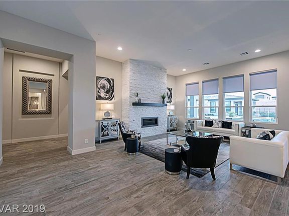 3rd image of 511 Trenier Dr