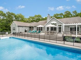 537 Hands Creek Rd, East Hampton, NY 11937