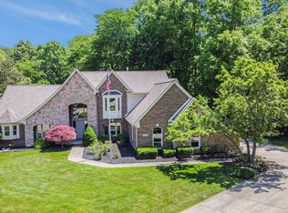 3827 Kaeleaf Rd, Lake Orion, MI 48360