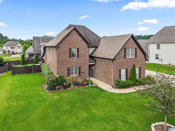 2nd image of 6051 Clubhouse Dr