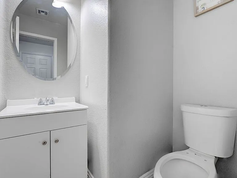 6469 Abbey Door Ct — Photo 29