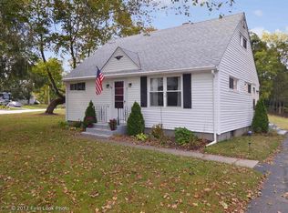12 Willow Rd, Smithfield, RI 02828
