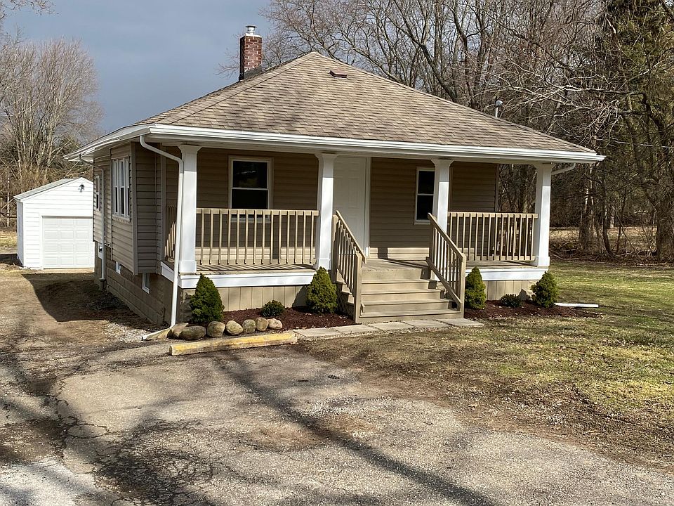 1st image of 1889 Oakes Dr