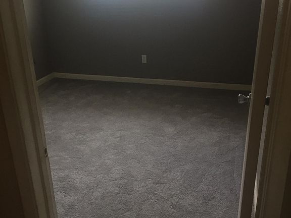 5th image of 2961 Portsmouth Dr APT 3
