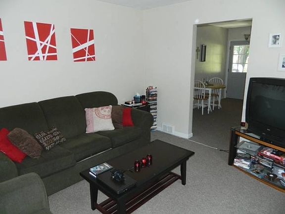 Living Room for 511