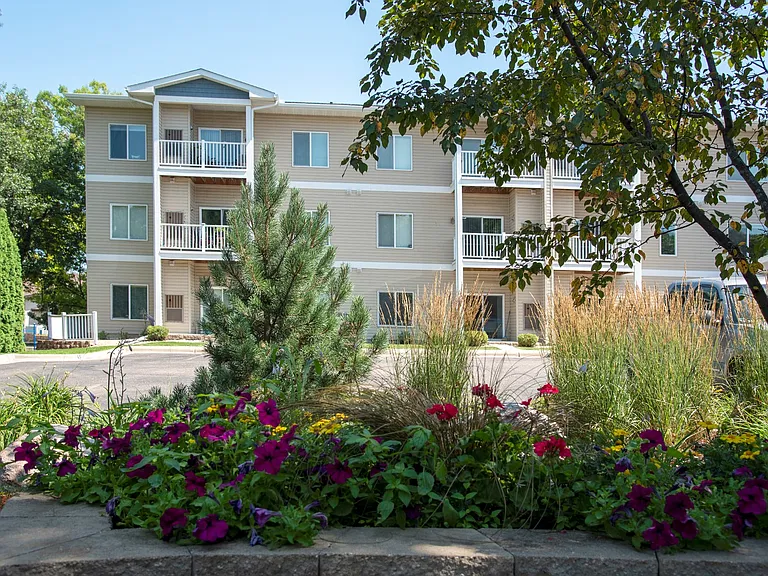 Pine Manor Estates A 55+ Community — Photo 3