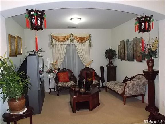 5th image of 1783 Barossa Way