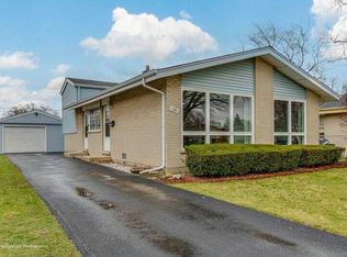 1281 S Chestnut Ave, Arlington Heights, IL 60005