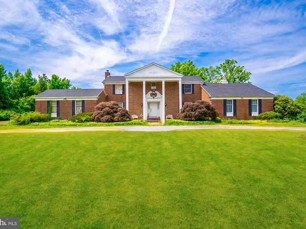 150 Windsor Rd, Robbinsville, NJ 08691