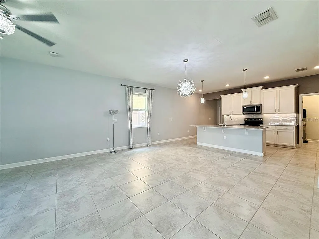 3 bed, 2.5 bath, 1770 sqft, $2,900 — Photo 3