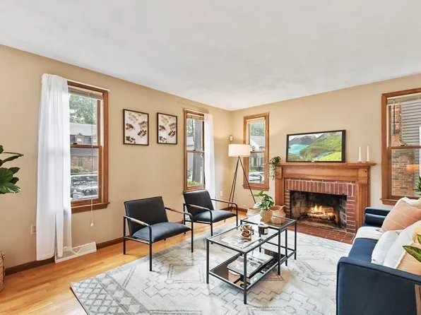 181 Wellman Ave #181, North Chelmsford, MA 01863