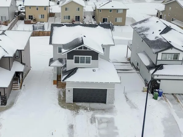 38 Thayer Close, Red Deer, AB T4P 0W7