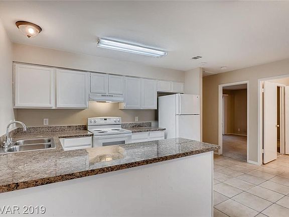 4th image of 3541 Jungle Dr Unit 2