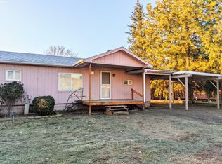 235 1/2 S 1st St, Athena, OR 97813