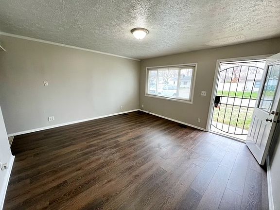 2637BazilLivingRoom_12192022