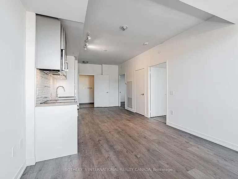 270 Dufferin St #303 — Photo 12