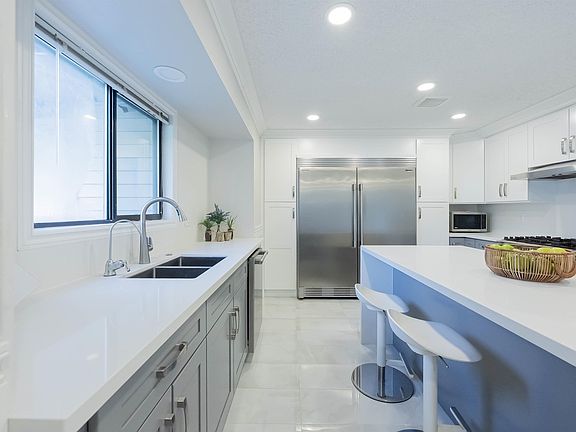 3rd image of 9252 204th St