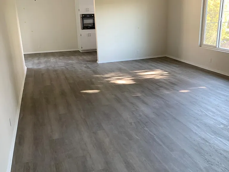 5000 Coldwater Canyon Ave #4 — Photo 8