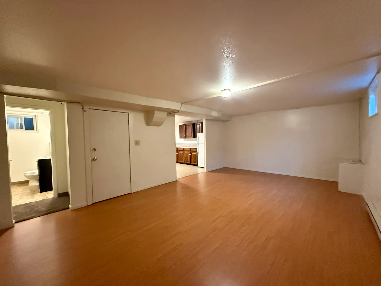 2 bed, 800 sqft, $1,275 — Photo 3